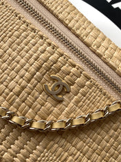 CHANEL 26S COCO CRUSH BAG 17 IN BEIGE RAFFIA AND CALFSKIN GOLD HARDWARE