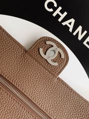 CHANEL 26S SOUPLISSIMO MAXI FLAP MEDIUM 32 IN BROWN GRAINED CALFSKIN SILVER HARDWARE