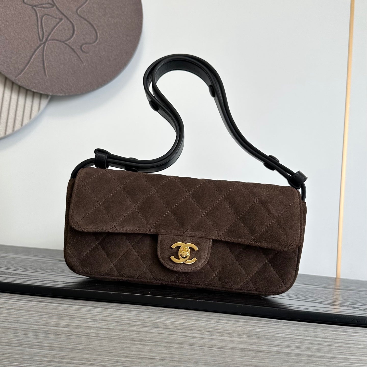 CHANEL 26S FLAP BAG 25 IN DARK BROWN QUILTED SUEDE
