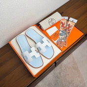 HM 26S ORAN SANDAL IN WHITE AND LIGHT BLUE CALFSKIN