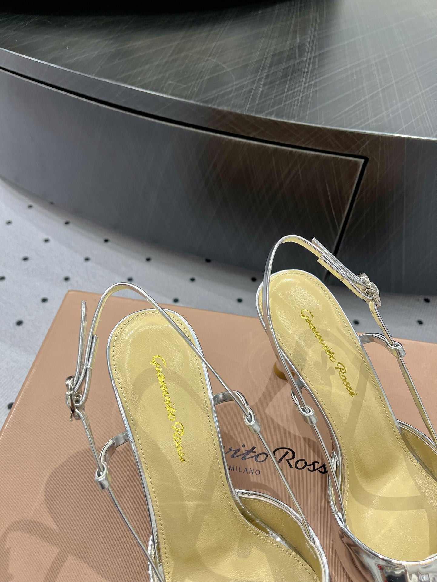 GIANVITO ROSSI 26S HEELED SLINGBACKS 85 MM IN SILVER PATENT CALFSKIN