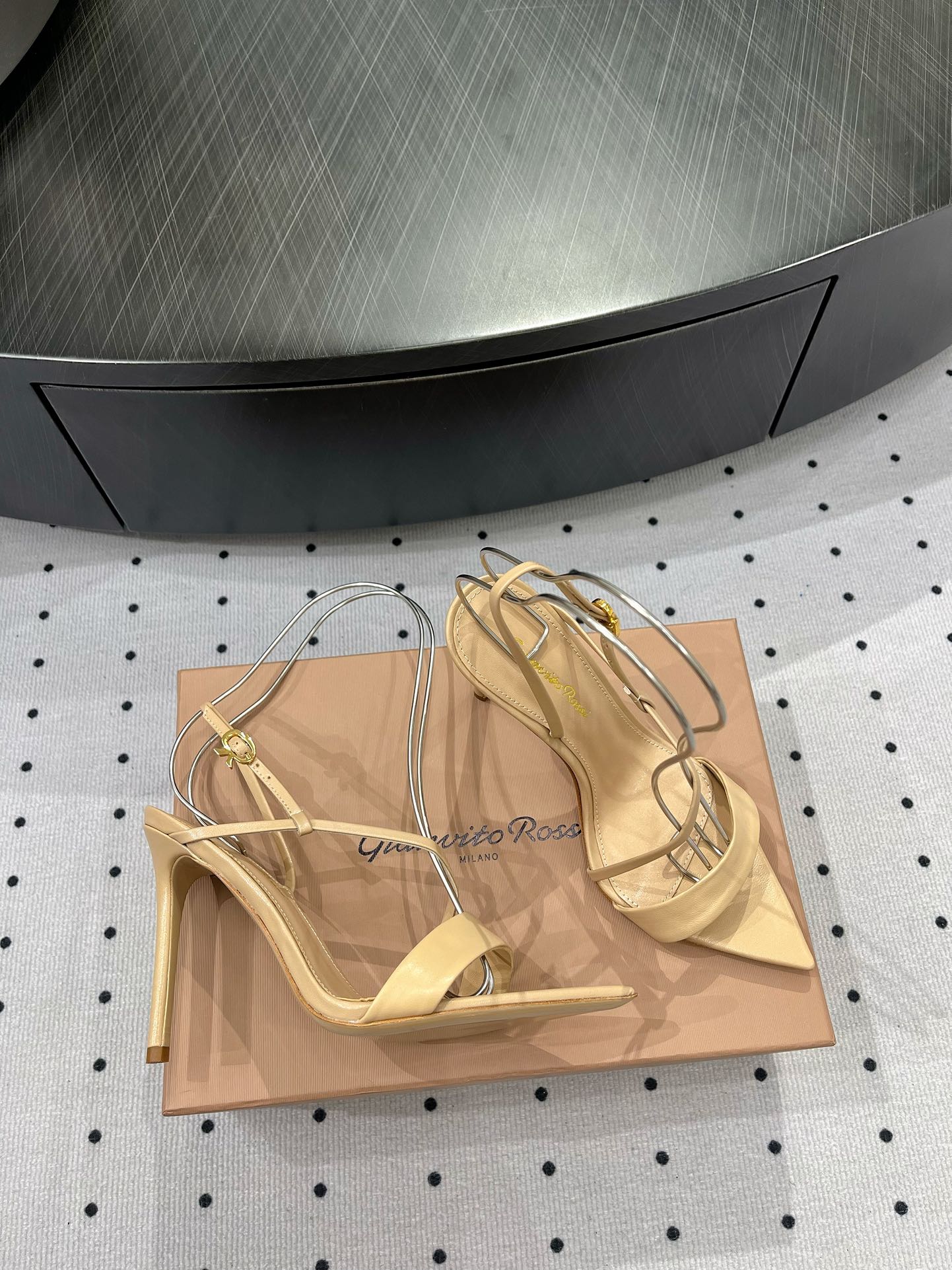 GIANVITO ROSSI 26S STRAPPY HIGH-HEEL SANDALS 110 MM IN BEIGE CALFSKIN