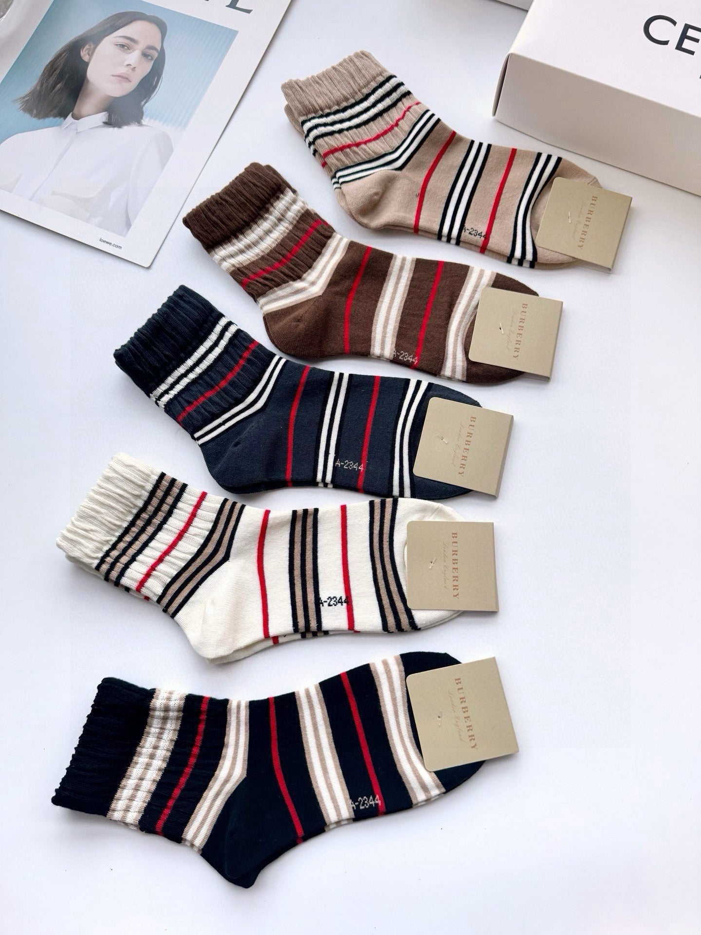 BURBERRY 26S ANKLE SOCKS 562521 (1 BOX)