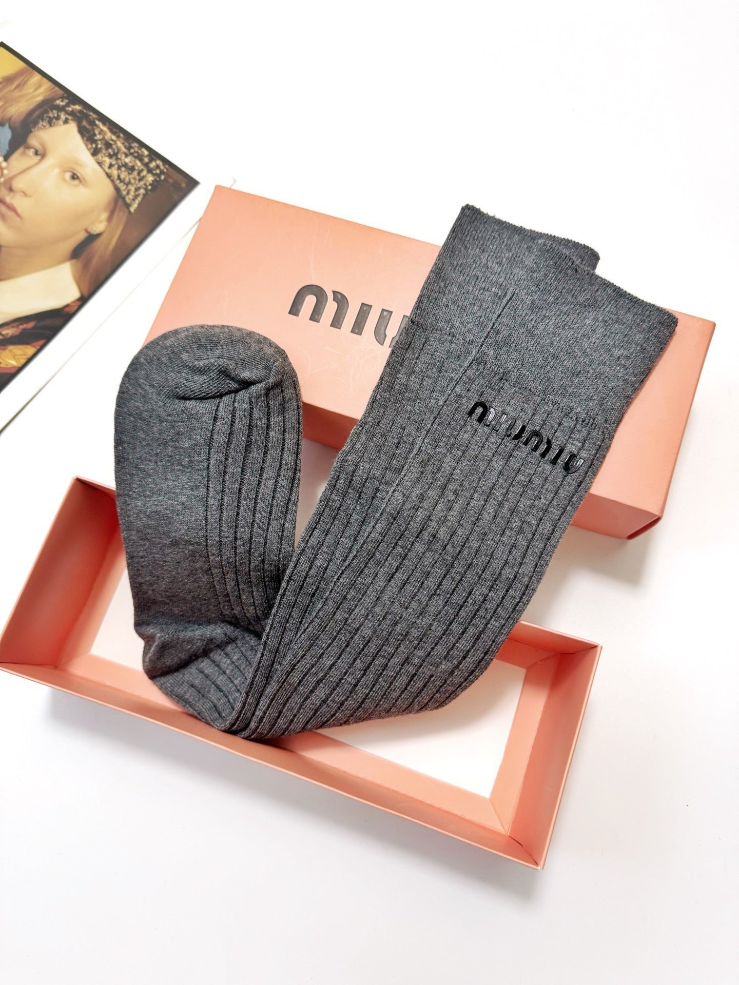 MIUMIU 26S CREW SOCKS 403651 (1 BOX)