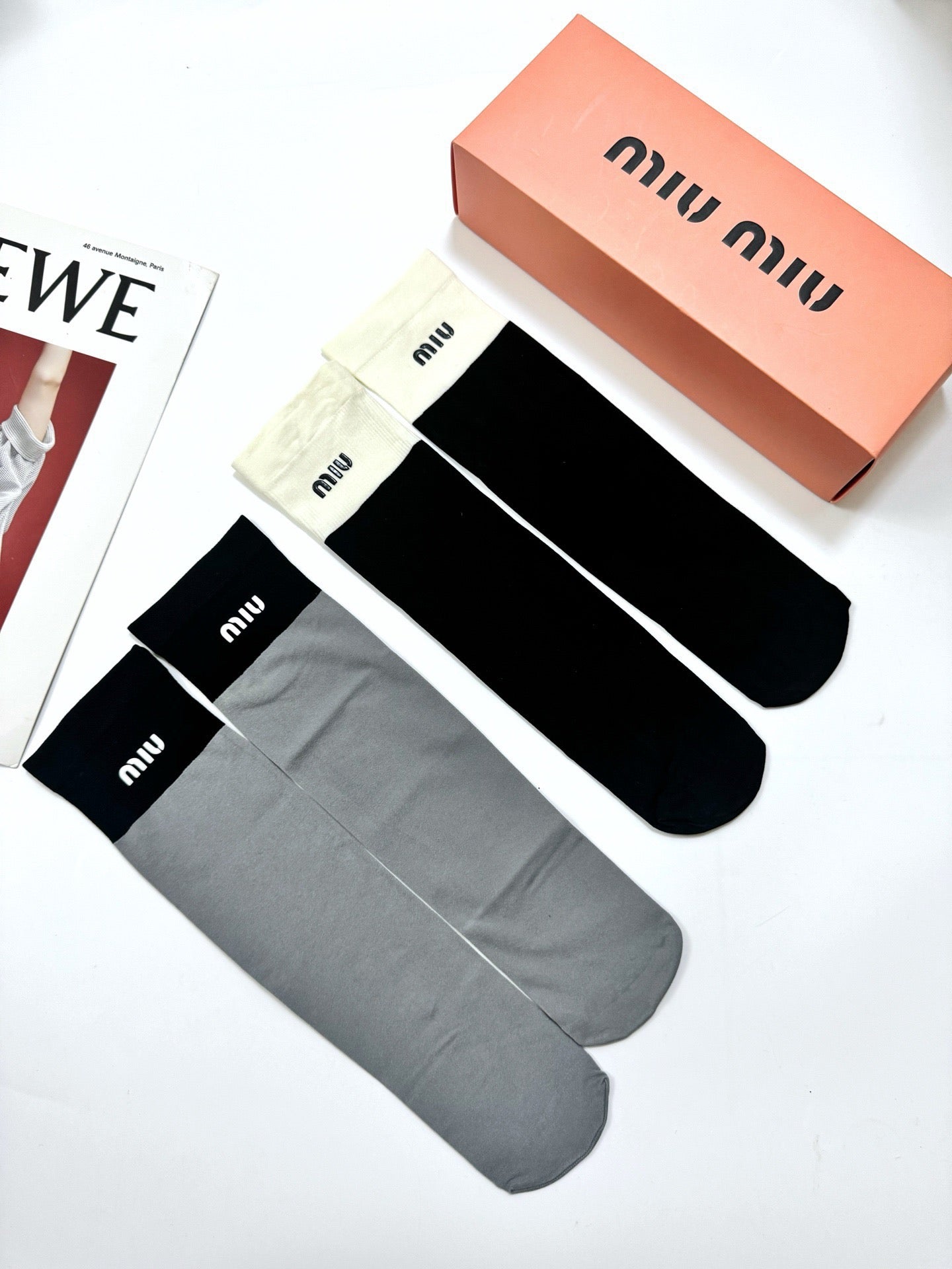 MIUMIU 26S CREW SOCKS 403668 (1 BOX)