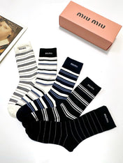 MIUMIU 26S CREW SOCKS 407174 (1 BOX)
