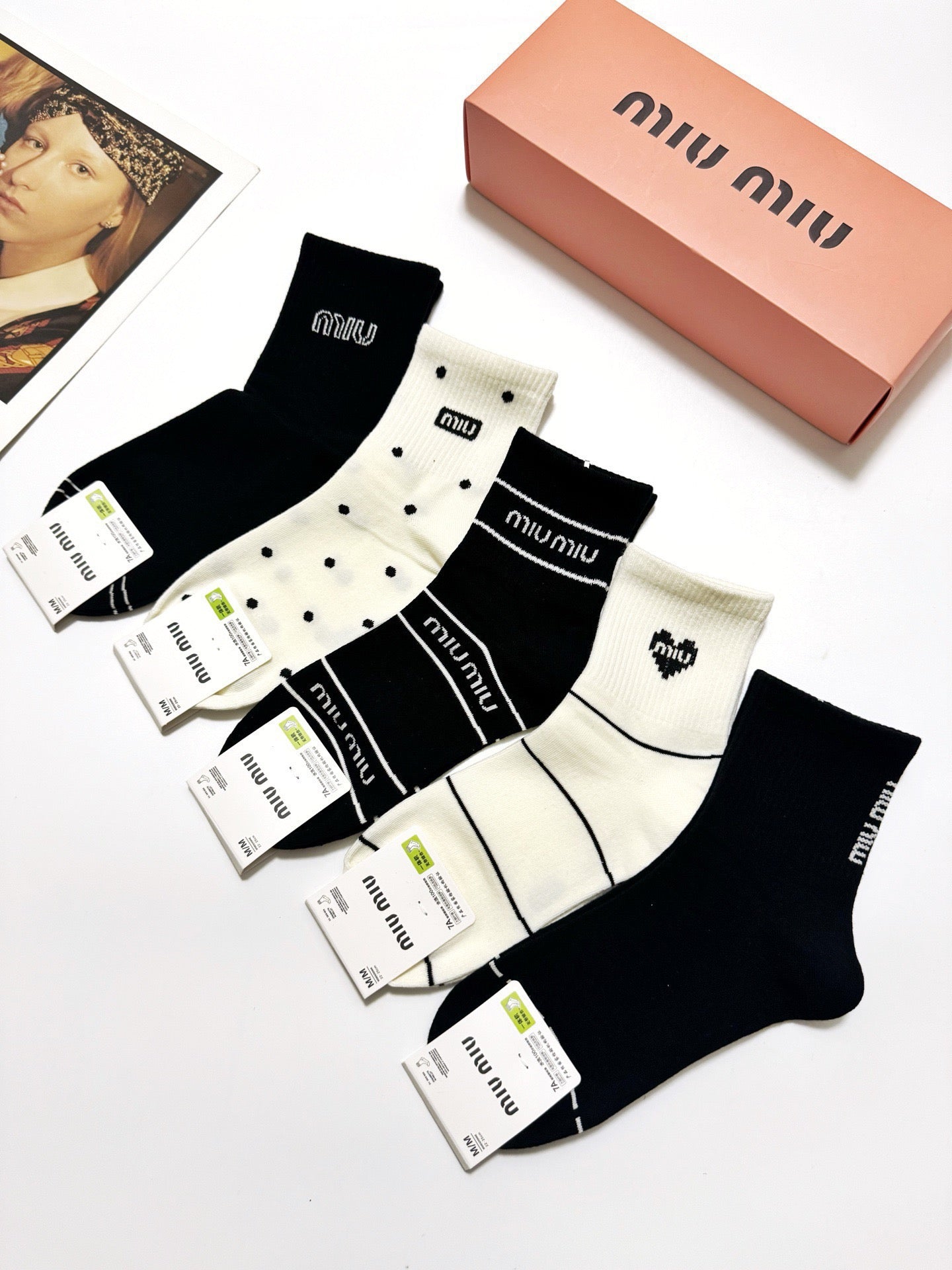 MIUMIU 26S ANKLE SOCKS 410383 (1 BOX)