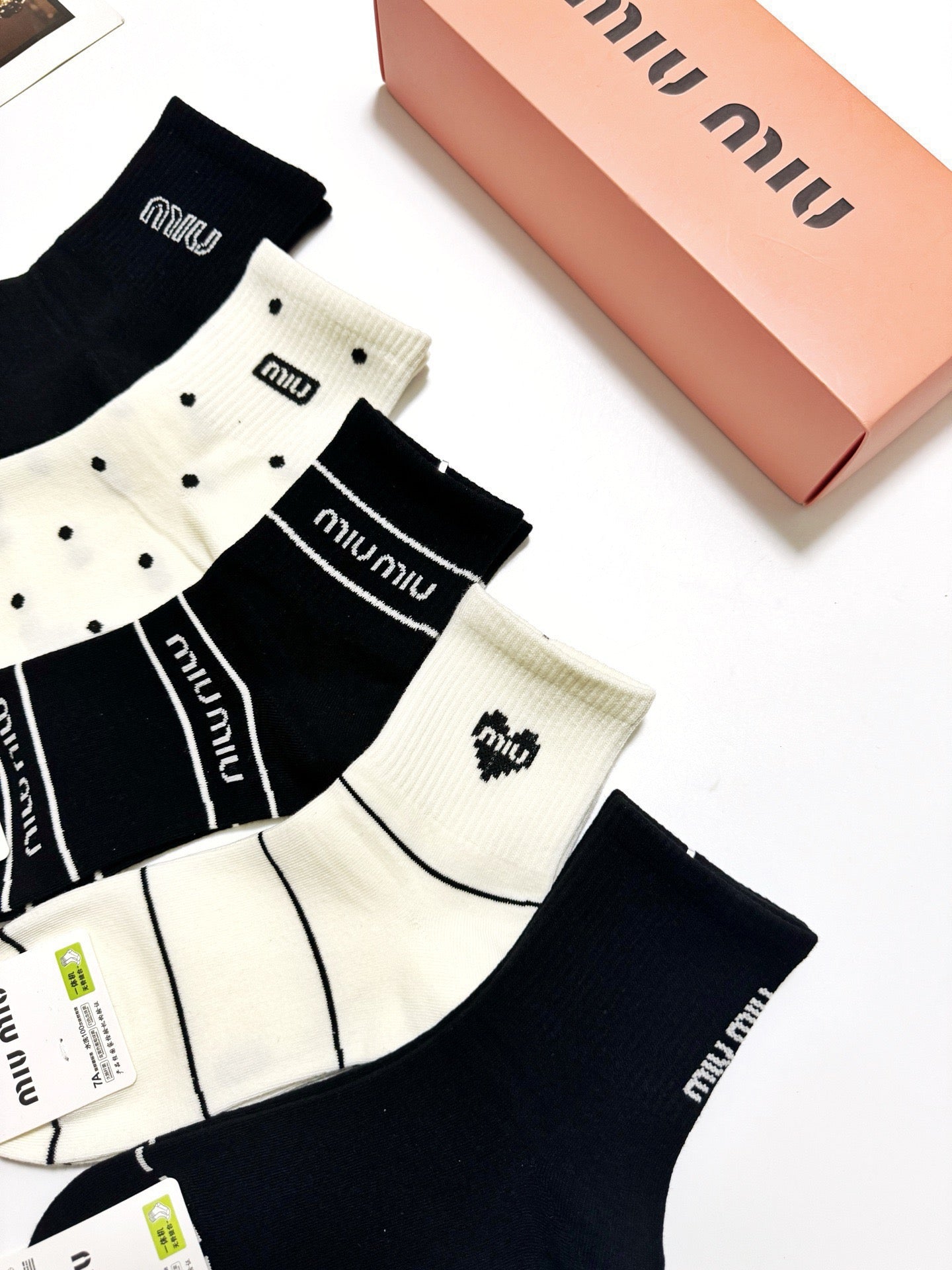 MIUMIU 26S ANKLE SOCKS 410383 (1 BOX)