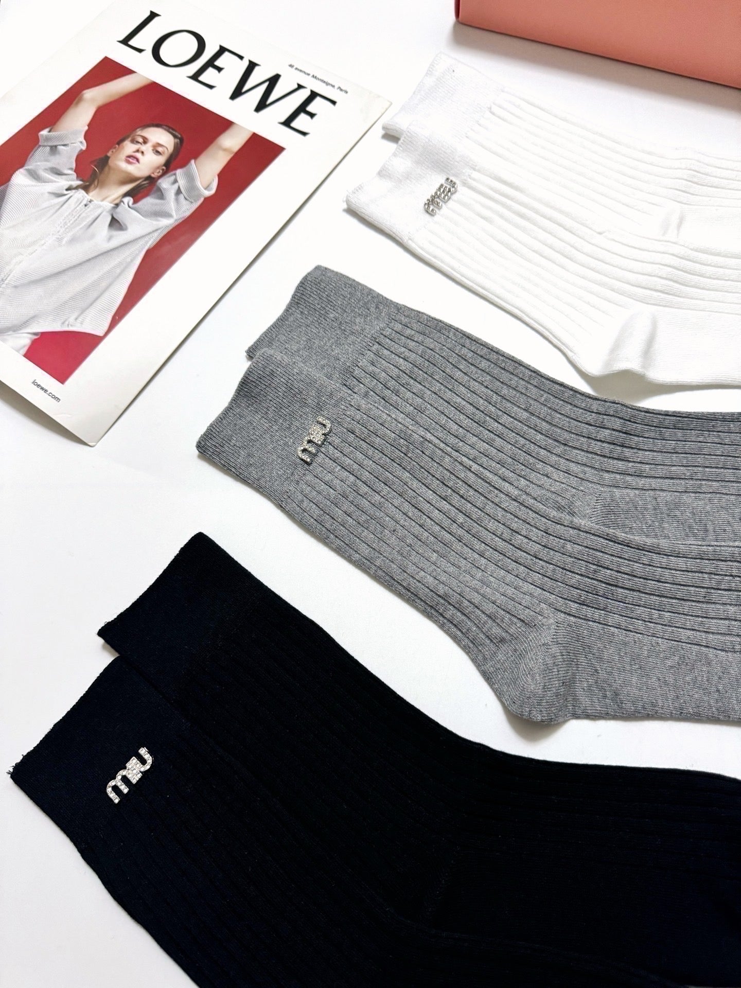 MIUMIU 26S CREW SOCKS 410291 (1 BOX)
