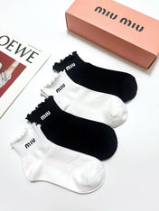 MIUMIU 26S ANKLE SOCKS 410298 (1 BOX)