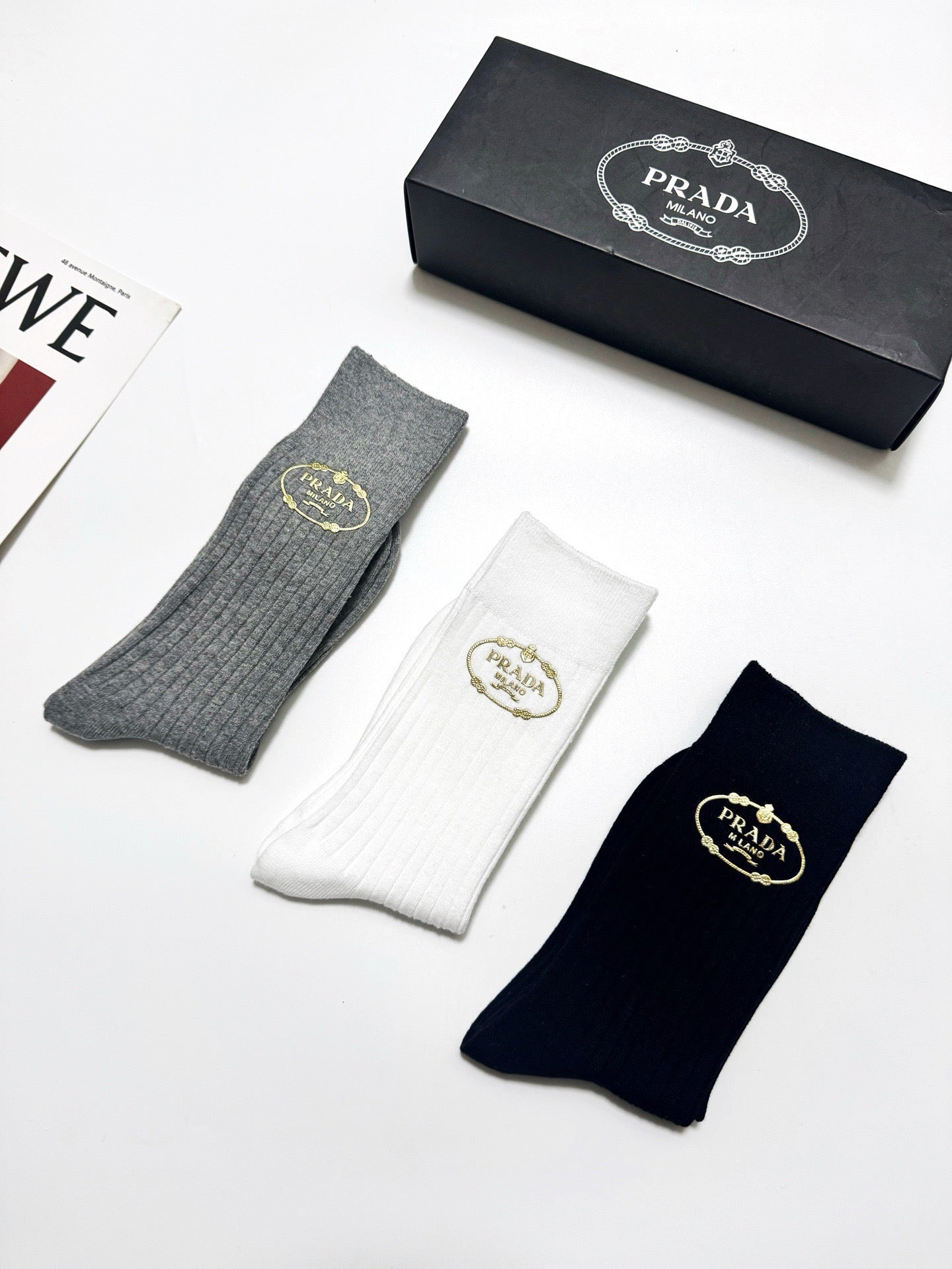 PRADA 26S CREW SOCKS 413936 (1 BOX)