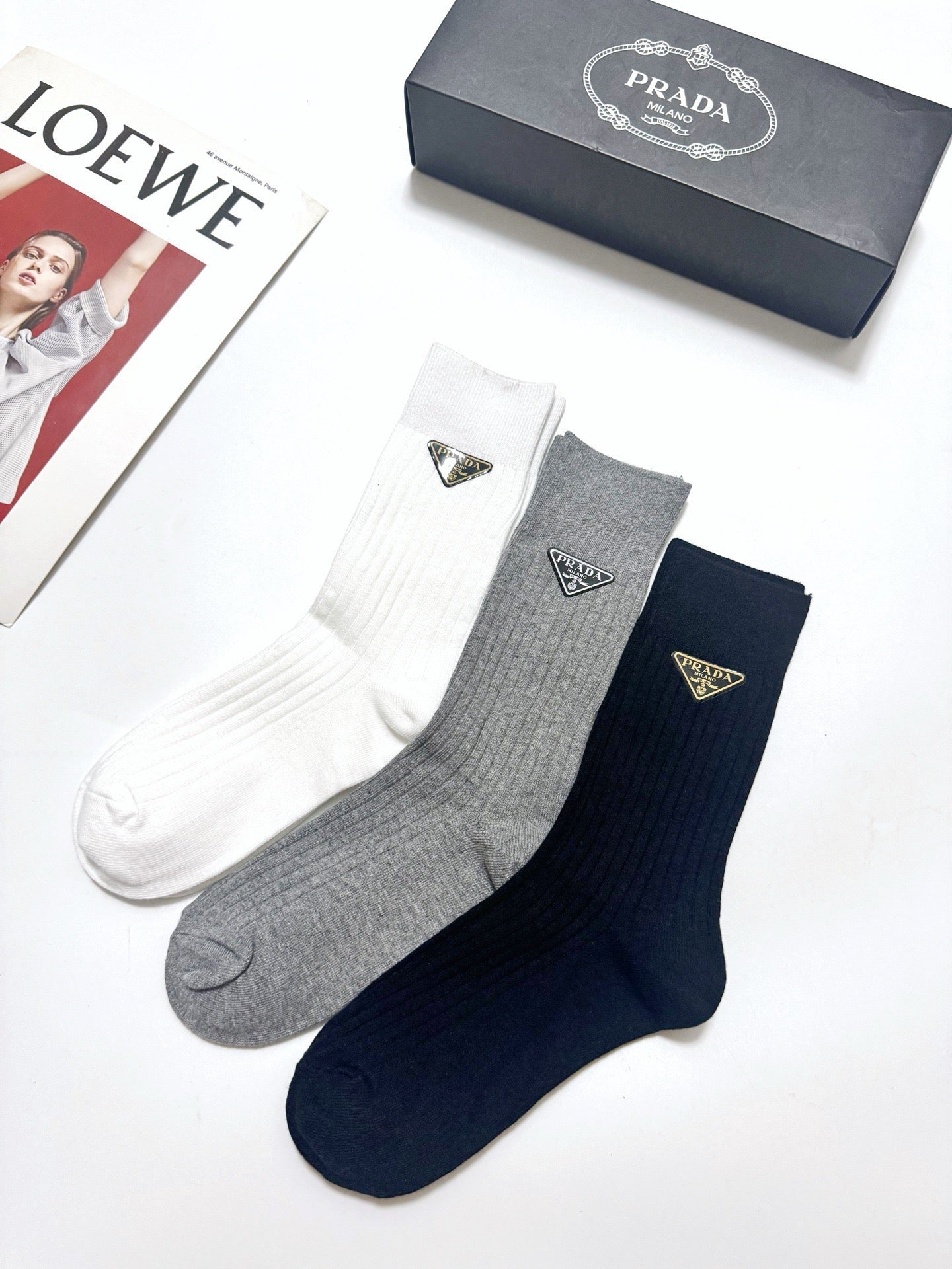 PRADA 26S CREW SOCKS 415680 (1 BOX)