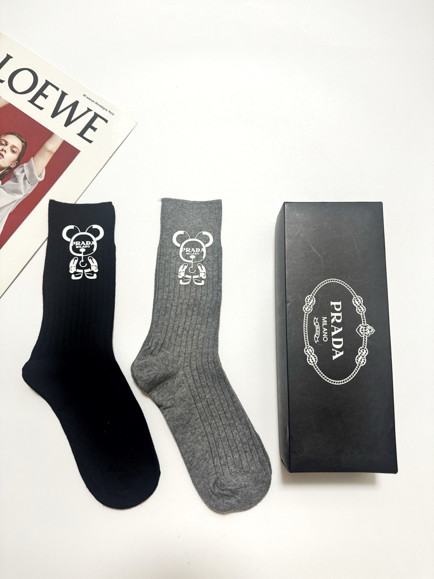 PRADA 26S CREW SOCKS 415681 (1 BOX)