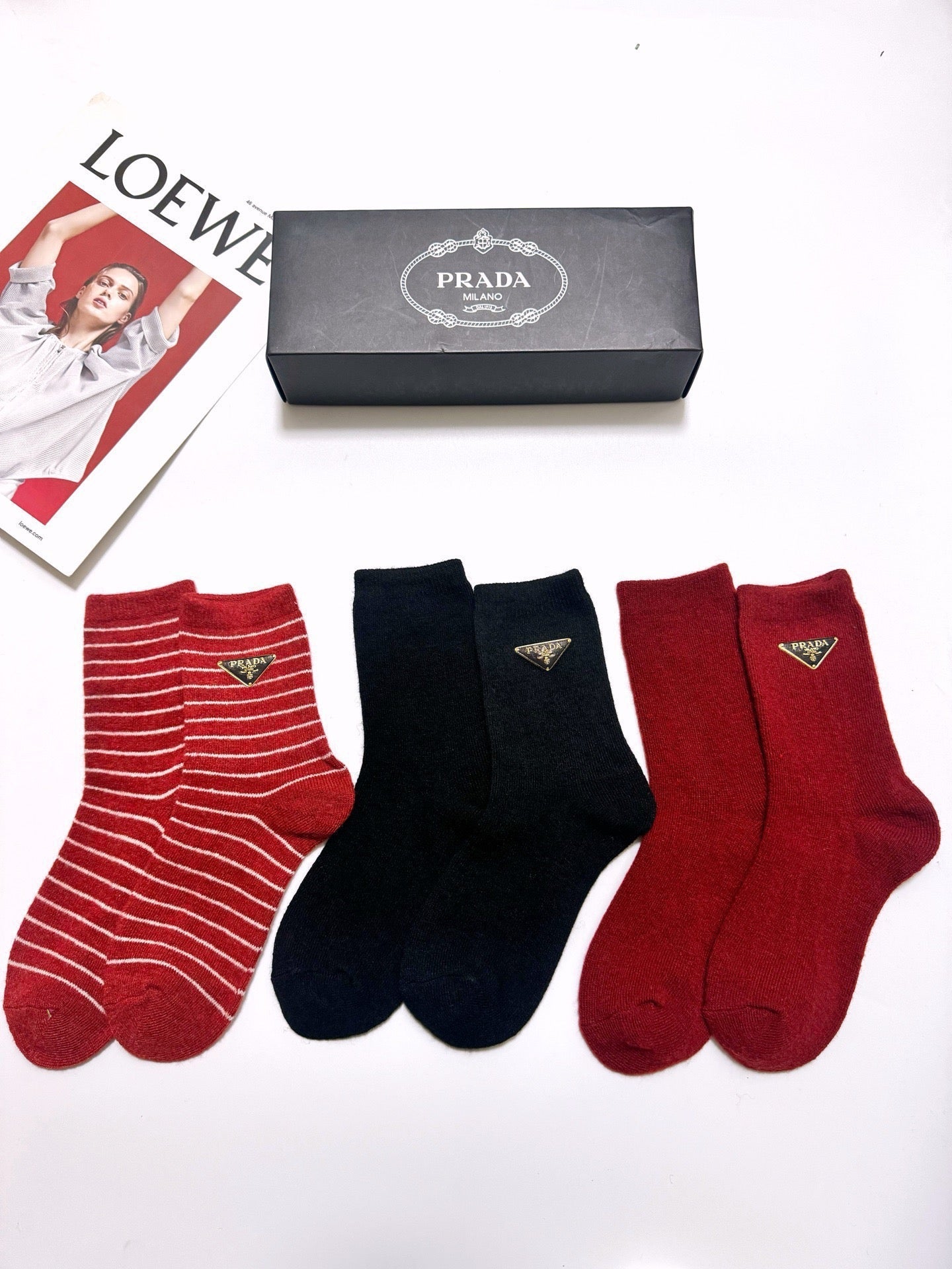 PRADA 26S CREW SOCKS 425089 (1 BOX)