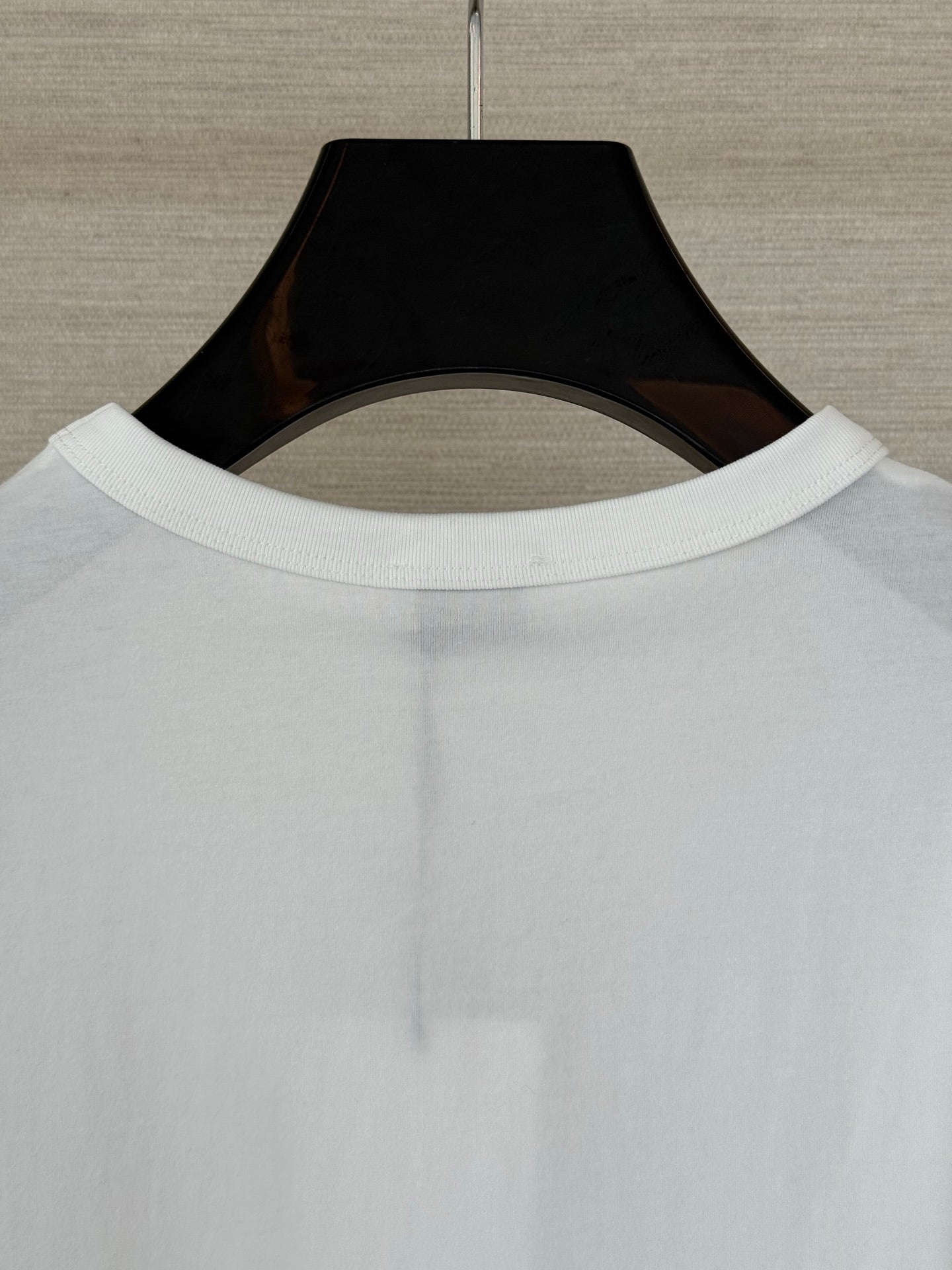 CELINE 26S LONG-SLEEVE CREWNECK T-SHIRT 562