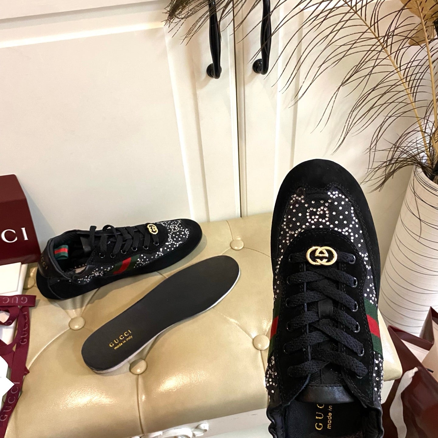 GUCCI 26S SNEAKER IN BLACK SUEDE CRYSTAL EMBELLISHED