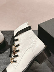 OXFORD SHORT BOOTS WHITE MIX BLACK SHEEPSKIN