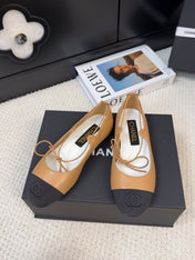 FLAT MARY JANE PUMPS IN DIJON YELLOW LAMBSKIN MIX BLACK FABRIC