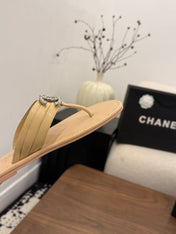 CHANEL 26S THONG SANDALS IN BEIGE CALFSKIN WITH RHINESTONE CC LOGO
