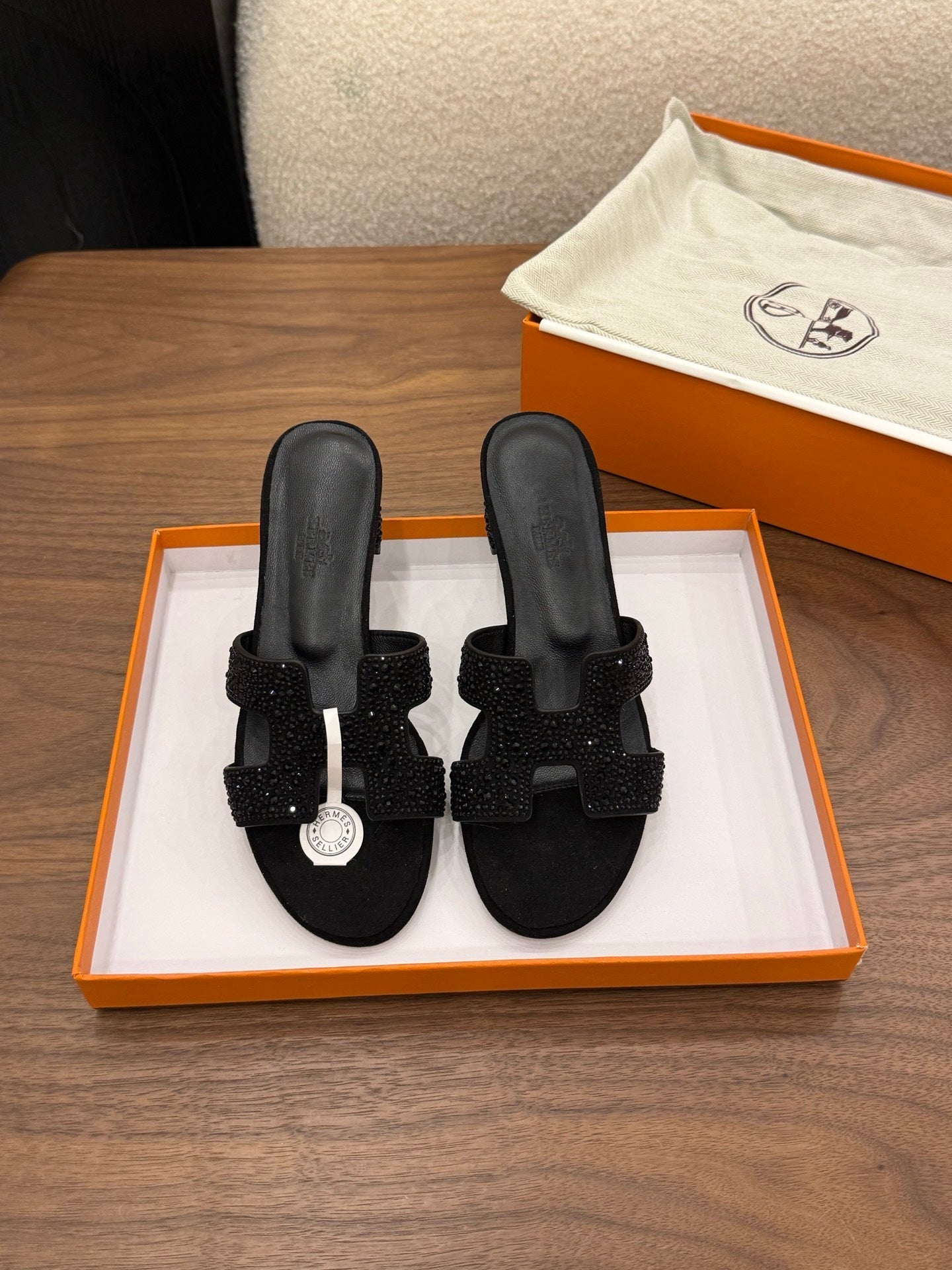 HM 26S OASIS SANDAL IN BLACK SUEDE WITH CRYSTALS