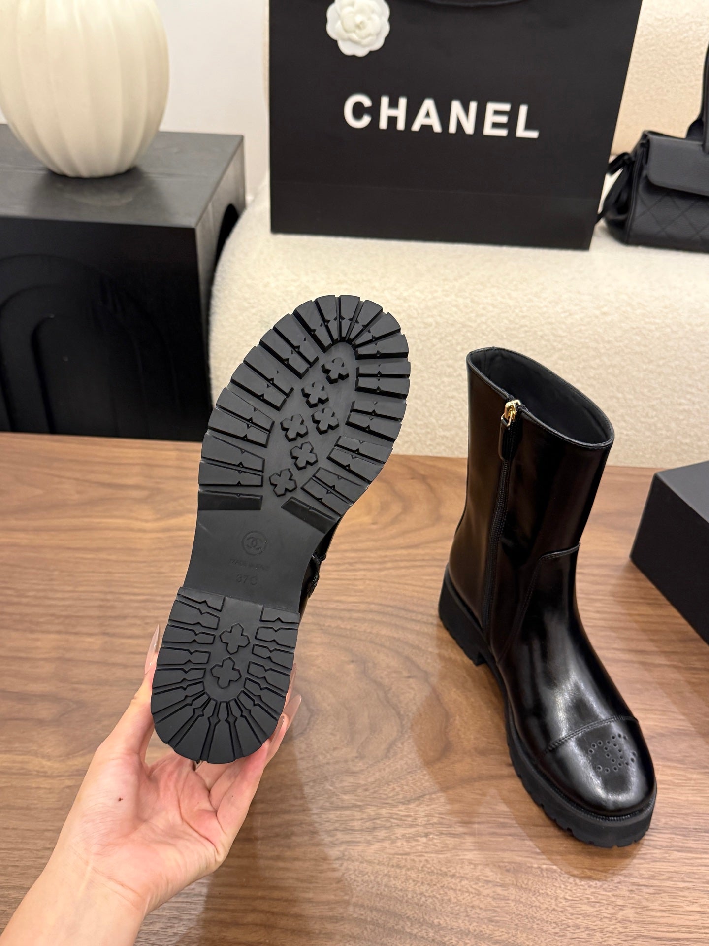 CHANEL 26S ANKLE BOOTS 45 MM IN BLACK PATENT LEATHER ROUNDED TOE