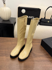 CHANEL 26S TALL BOOTS 45 MM IN BEIGE PATENT LEATHER ROUNDED TOE