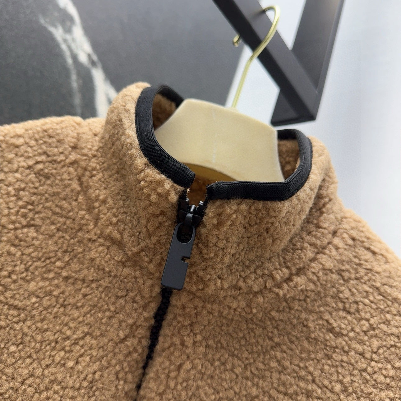 BURBERRY 25S SHEARLING VEST 266