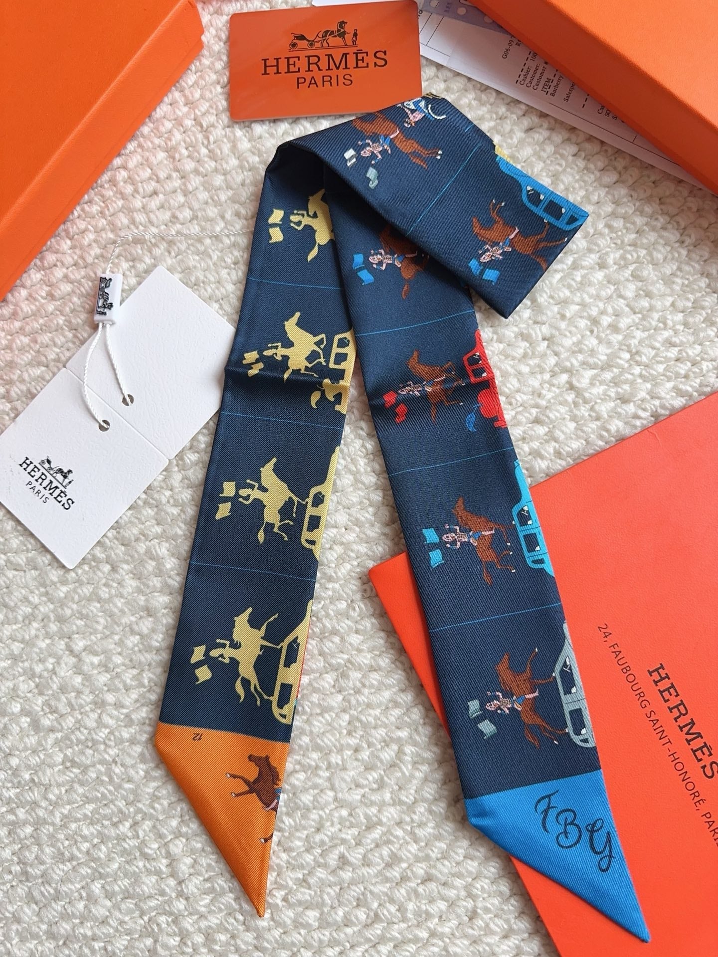 HERMES 26S SCARF 86 IN SILK 309600