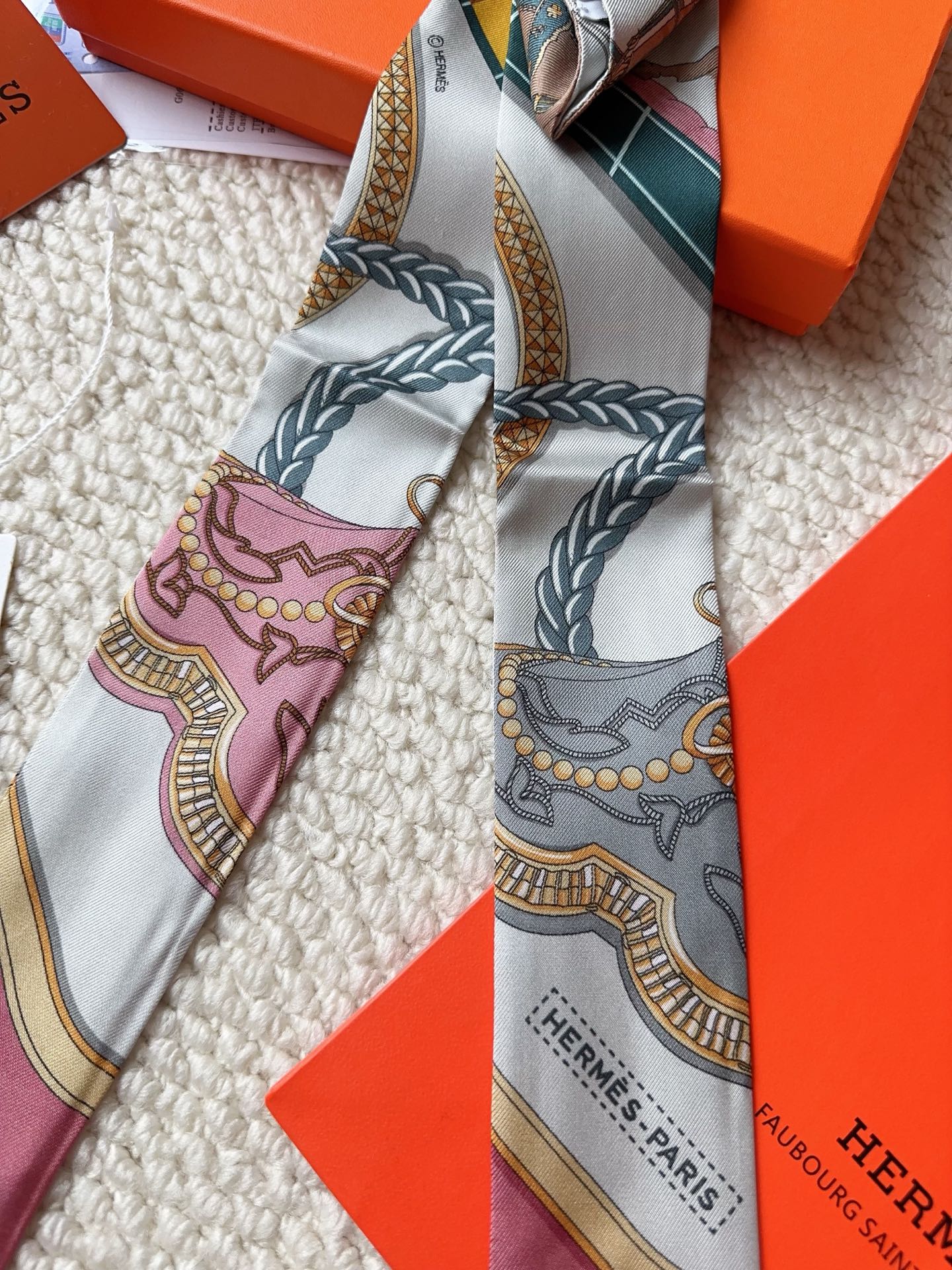 HERMES 26S SCARF 86 IN SILK 309624