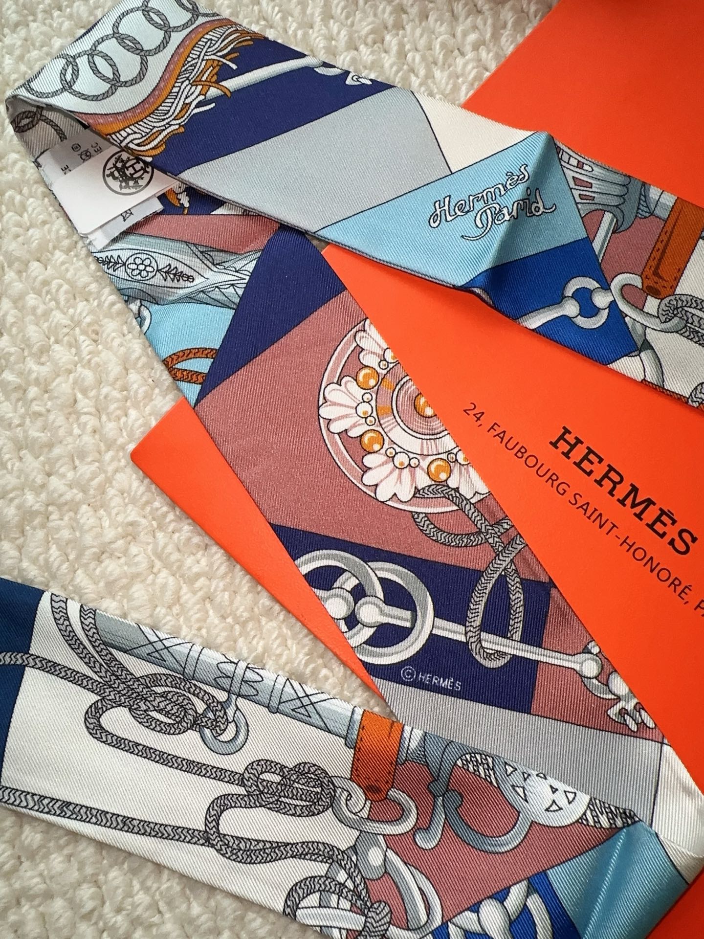 HERMES 26S SCARF 86 IN SILK 309644