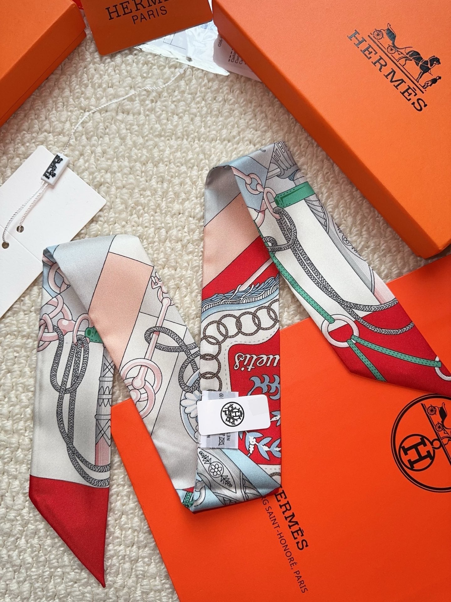HERMES 26S SCARF 86 IN SILK 309646