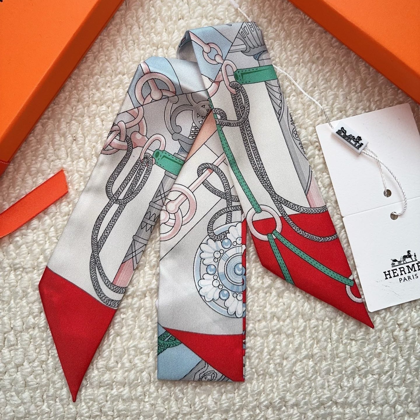 HERMES 26S SCARF 86 IN SILK 309646