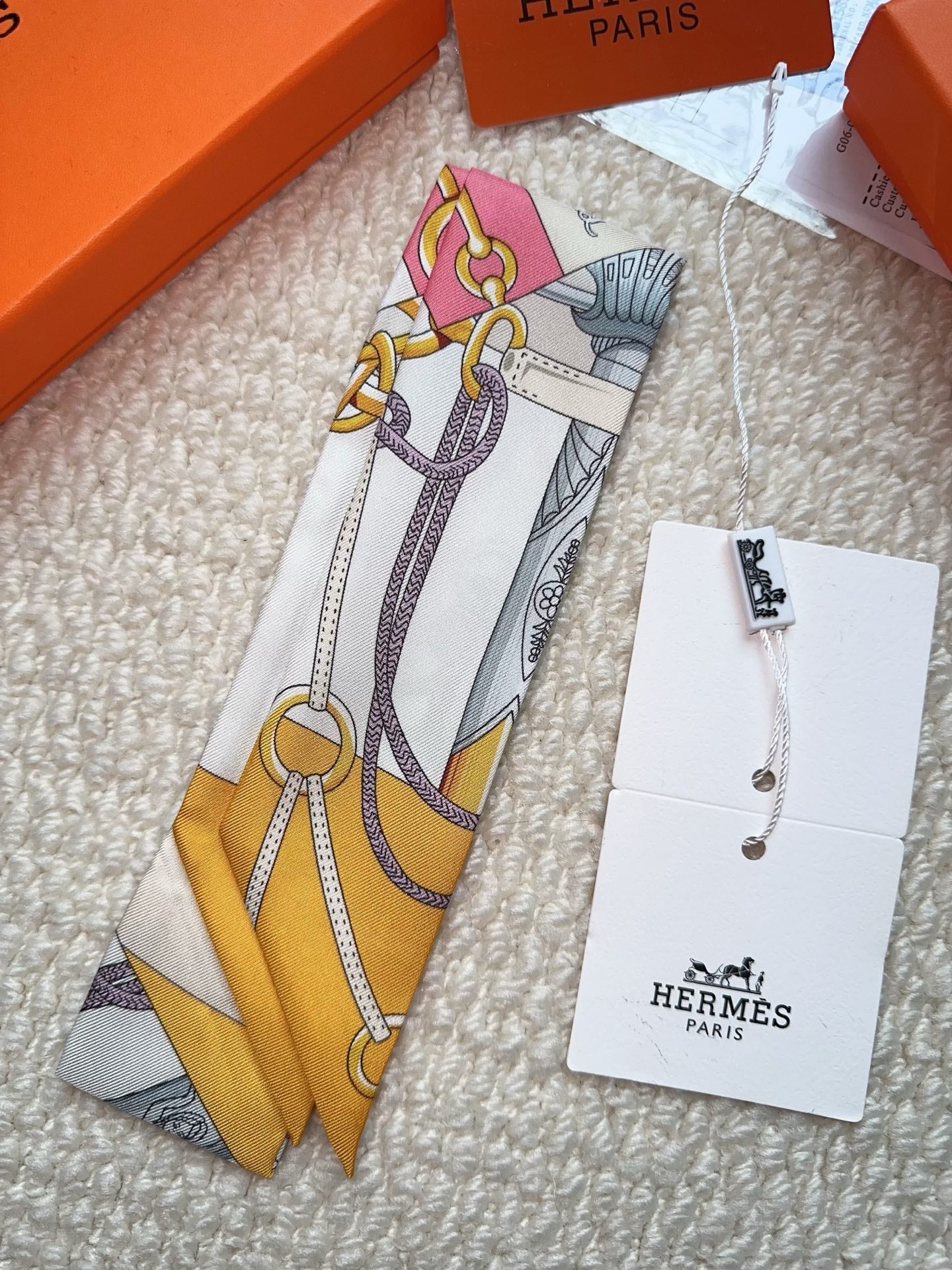 HERMES 26S SCARF 86 IN SILK 309648