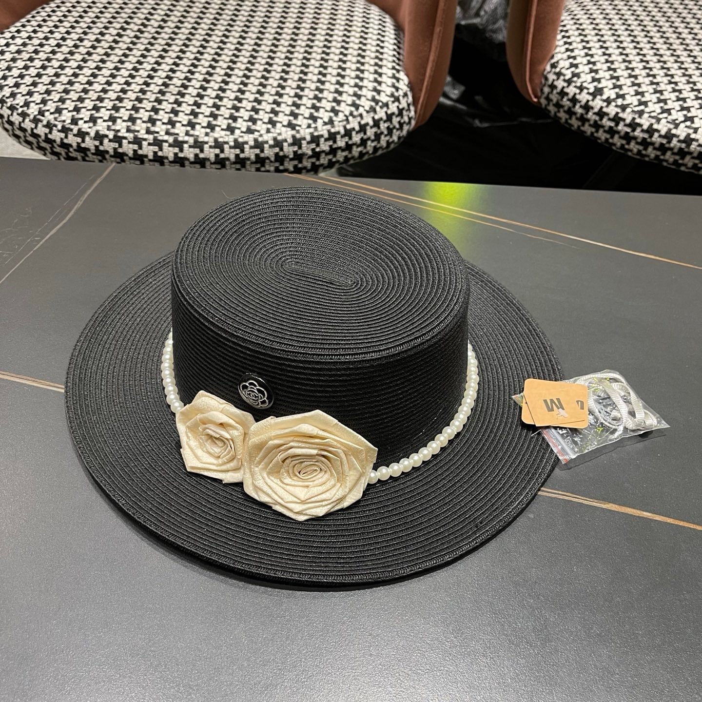 CHANEL 26S PEARL & ROSETTE STRAW BOATER HAT 337934