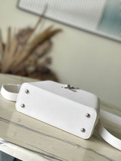 CAPUCINES EAST-WEST MINI 22 IN WHITE CALFSKIN SILVER HARDWARE