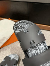 CHYPRE SANDAL BLACK CALFSKIN UNIQUE