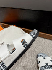 CHYPRE SANDAL WHITE CALFSKIN UNIQUE
