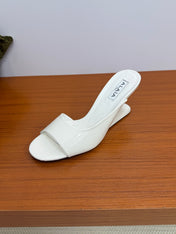 ALAIA WEDGE SANDALS 25S IN WHITE LAMBSKIN
