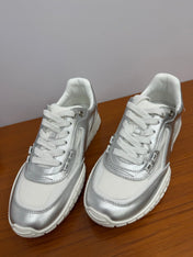 DIOR 26S SNEAKERS IN WHITE AND SILVER CALFSKIN AND MESH