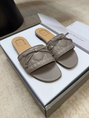 DIOR 26S DWAY CANNAGE SLIDE IN MUSHROOM GREY LAMBSKIN