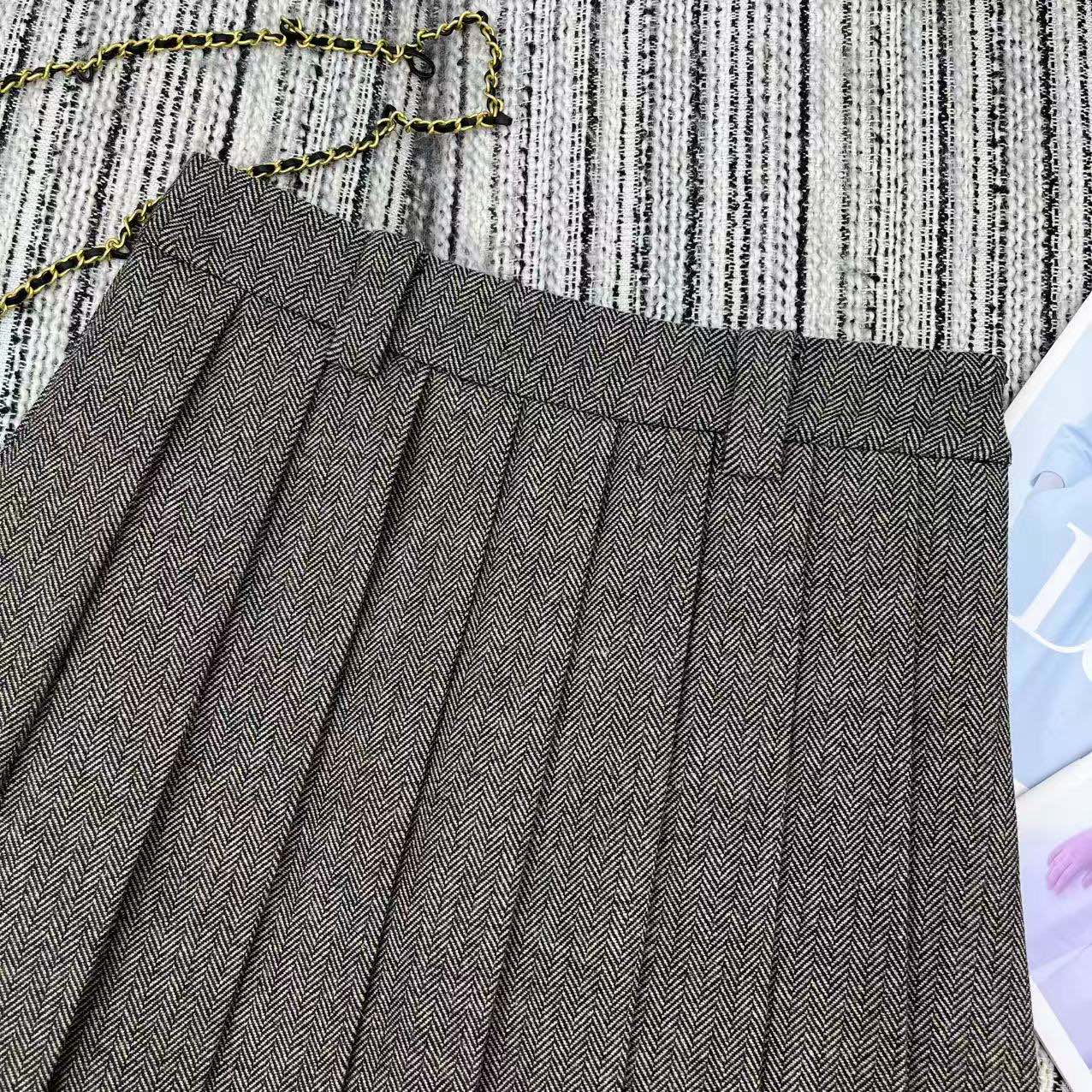 MIUMIU SKIRT STYLE 575