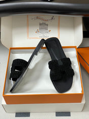 HM 25S ORAN SANDAL IN BLACK SUEDE AND LAMBSKIN