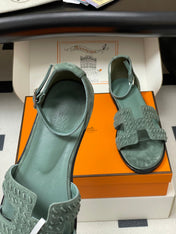 HM 25S SANTORINI SANDAL IN MUTED MINT GREEN SUEDE AND LAMBSKIN