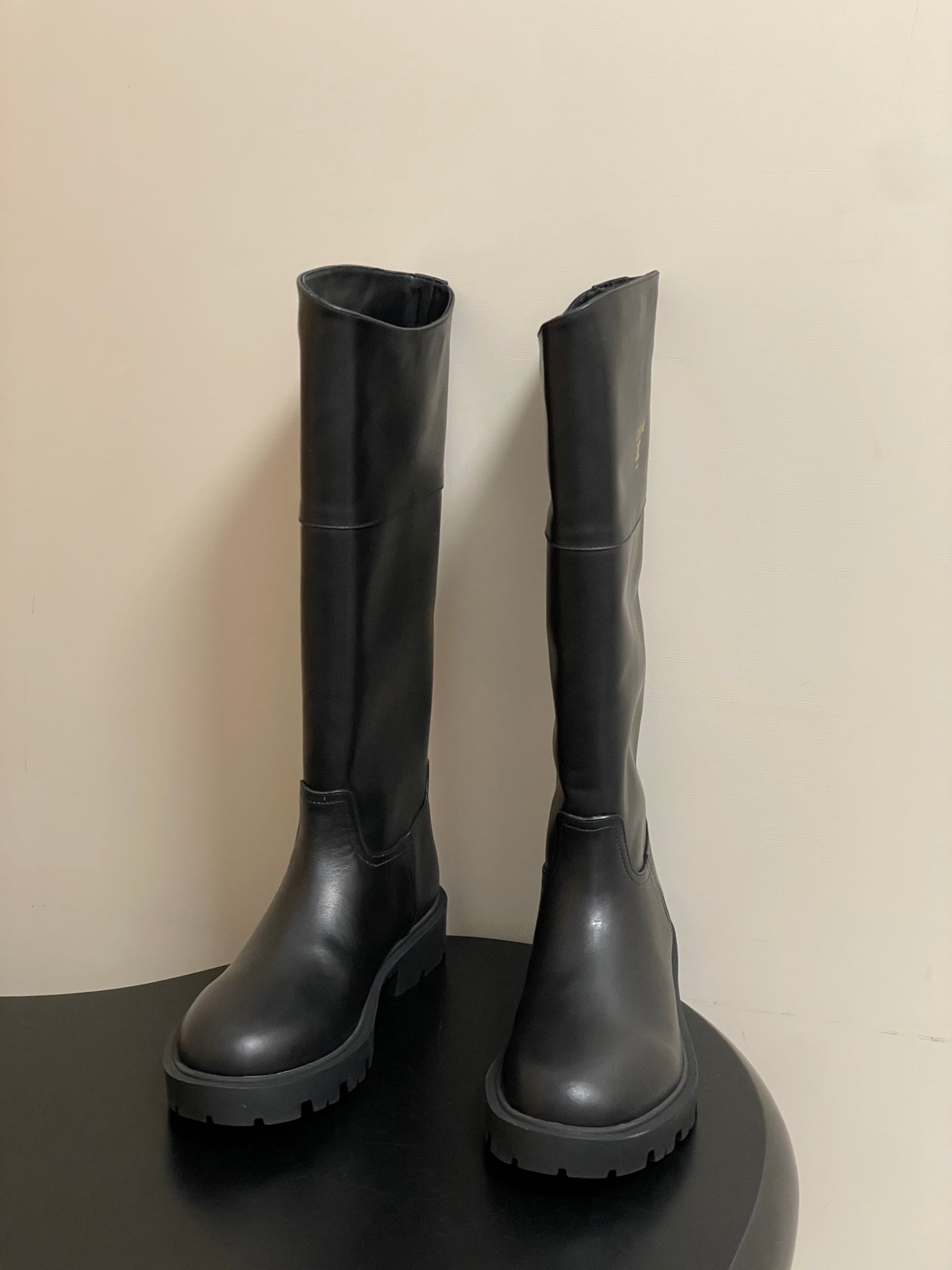 CELINE 26S MARGARET HIGH BOOTS IN BLACK CALFSKIN