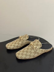 GUCCI 26S HORSEBIT LOAFER MULES IN BEIGE CANVAS
