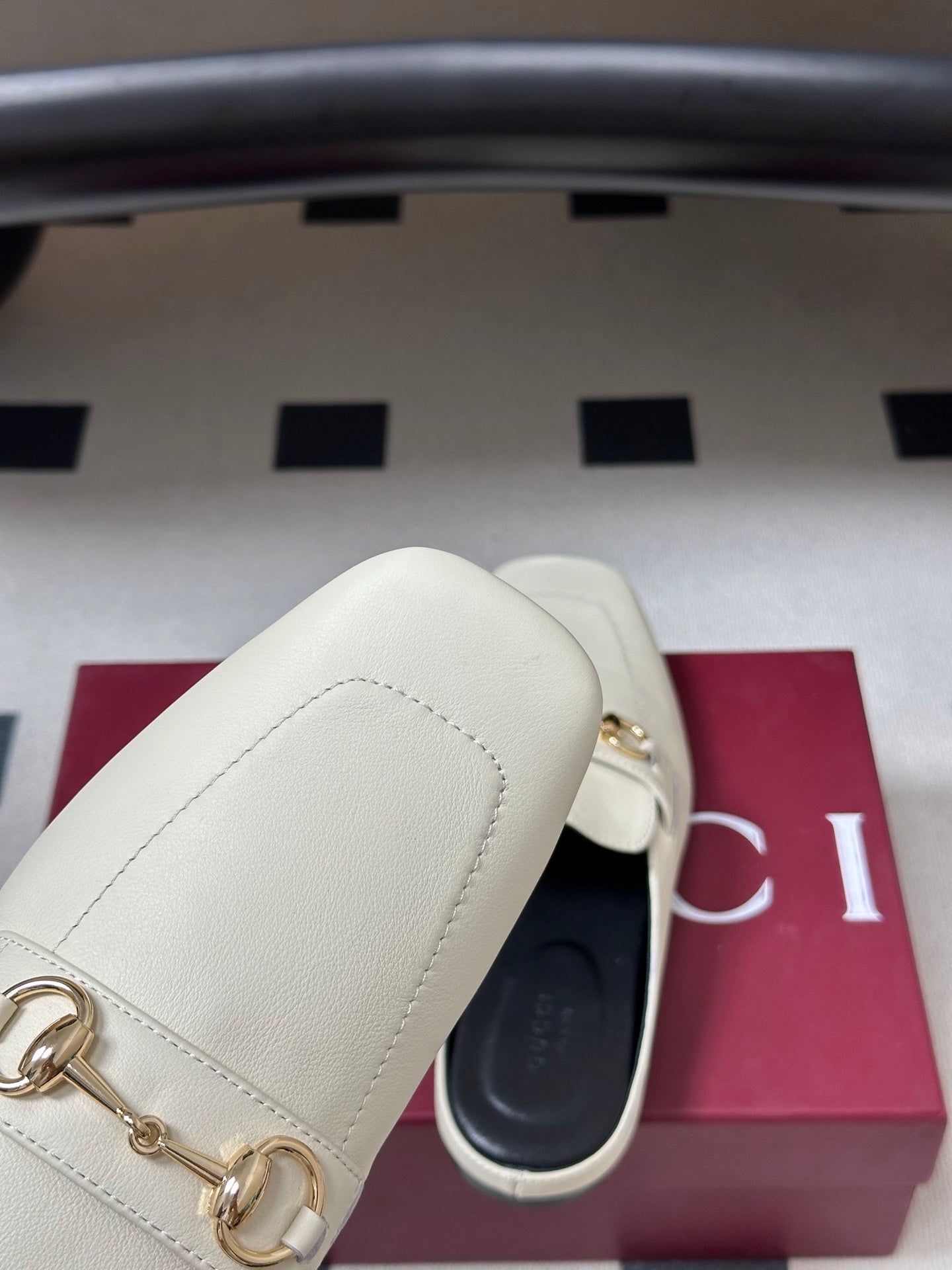 GUCCI 26S HORSEBIT LOAFER MULES IN WHITE CALFSKIN