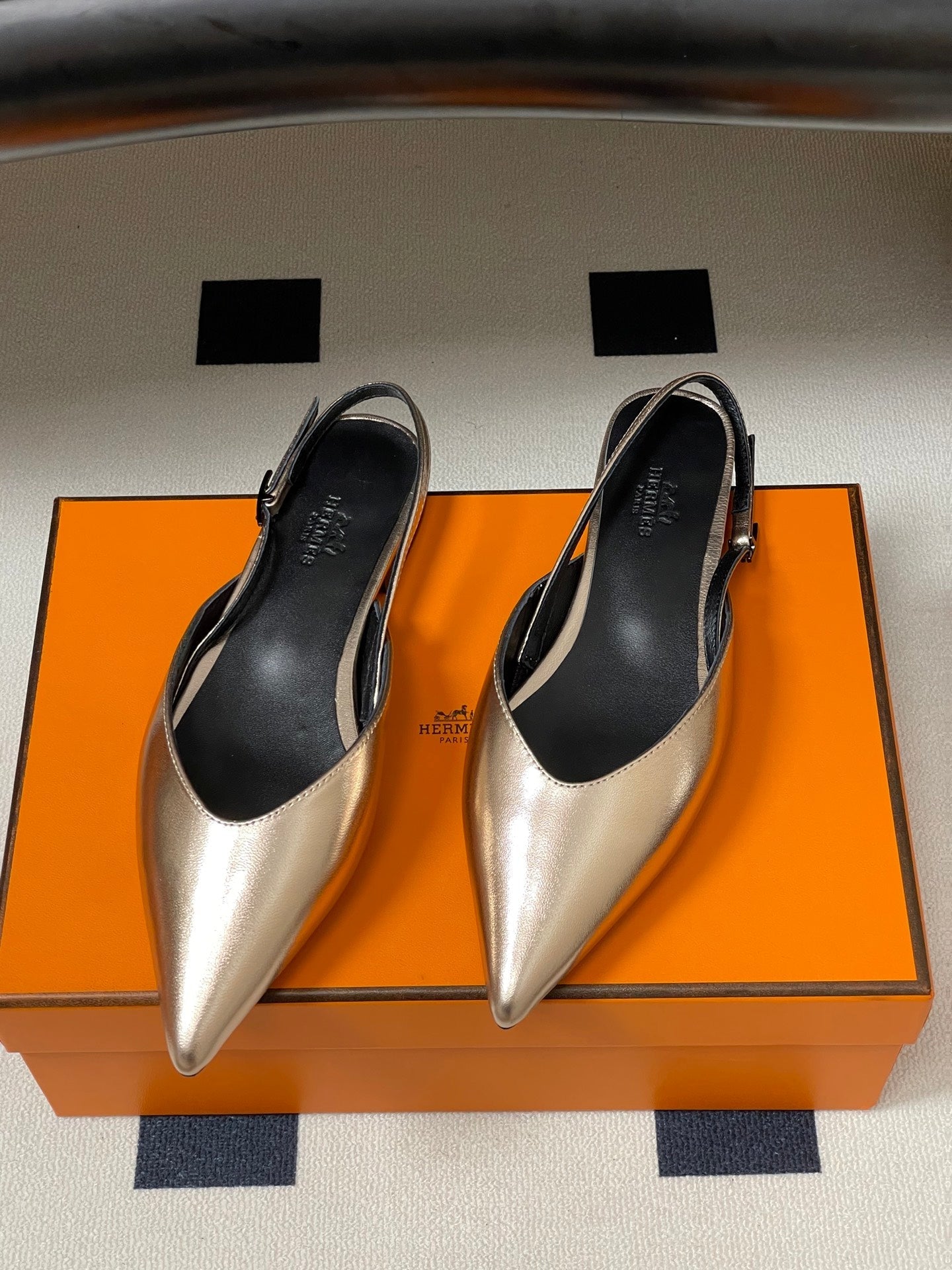 HM 26S NICOLE SLINGBACK IN GOLD CALFSKIN SILVER HARDWARE