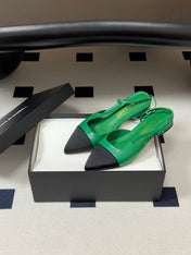 CHANEL 26S POINTED TOE SLINGBACKS IN GREEN LAMBSKIN AND BLACK FABRIC