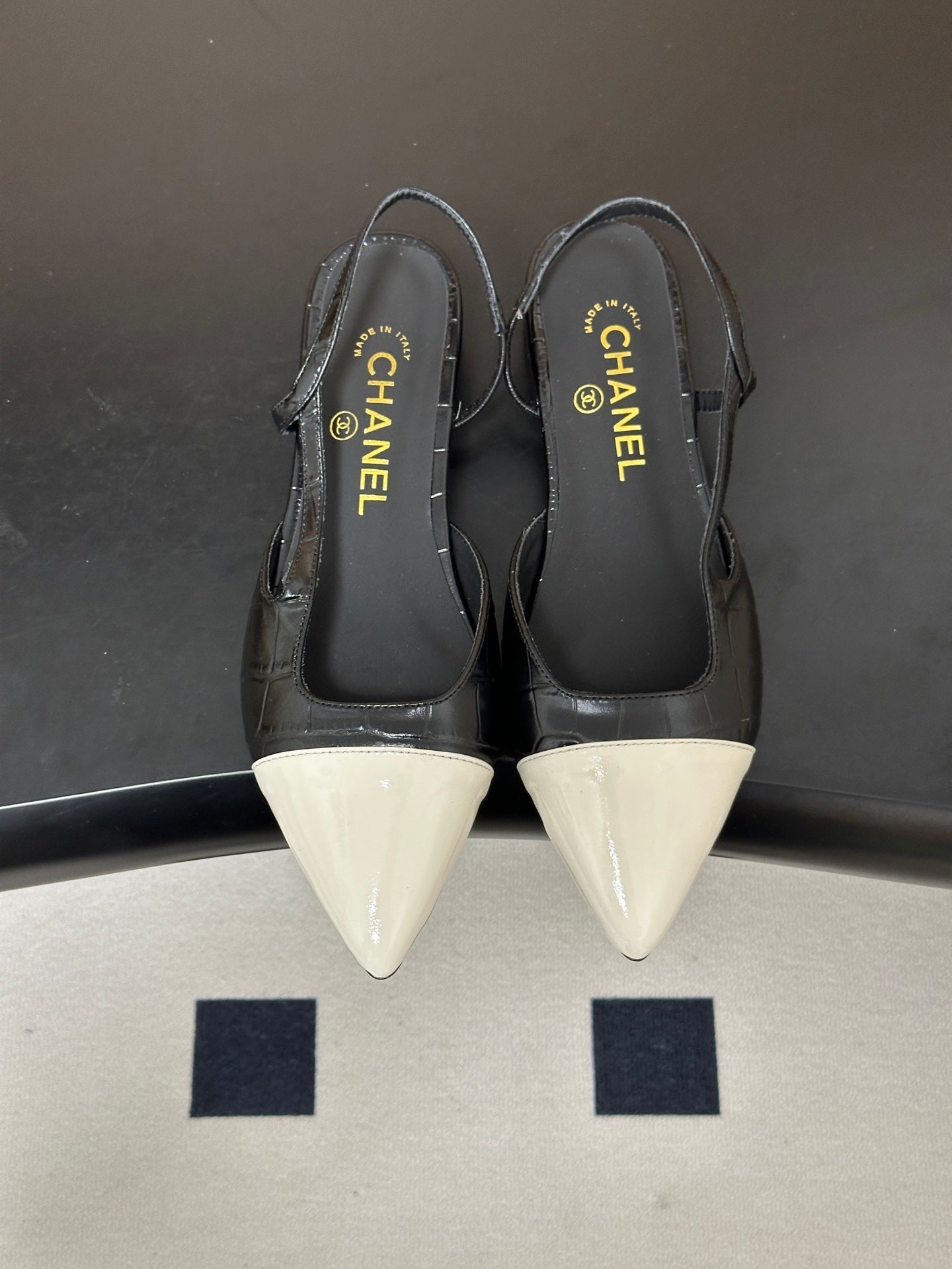 CHANEL 26S POINTED TOE SLINGBACKS IN BLACK MIX WHITE LAMBSKIN