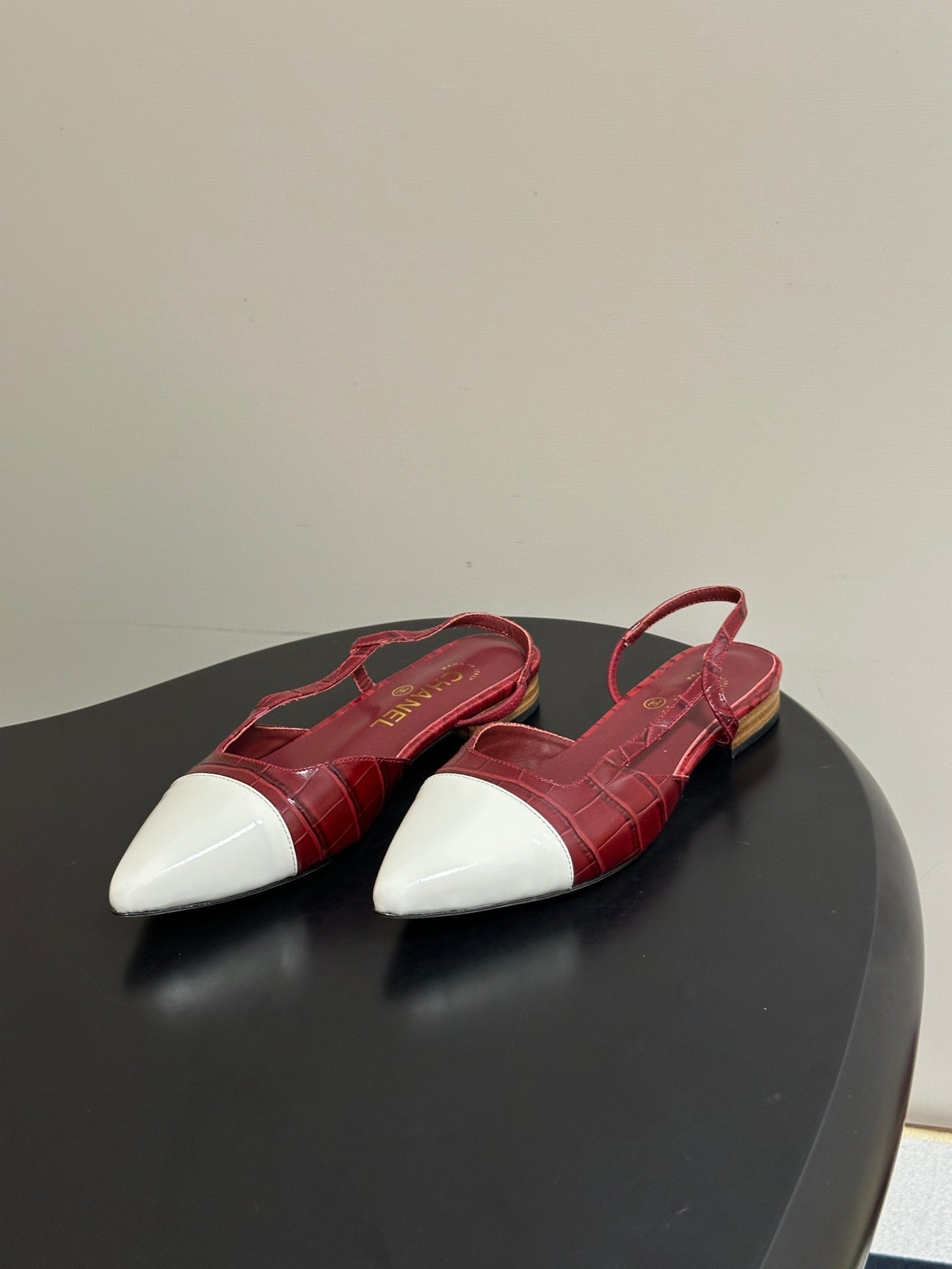 CHANEL 26S POINTED TOE SLINGBACKS IN DARK RED AND WHITE LAMBSKIN
